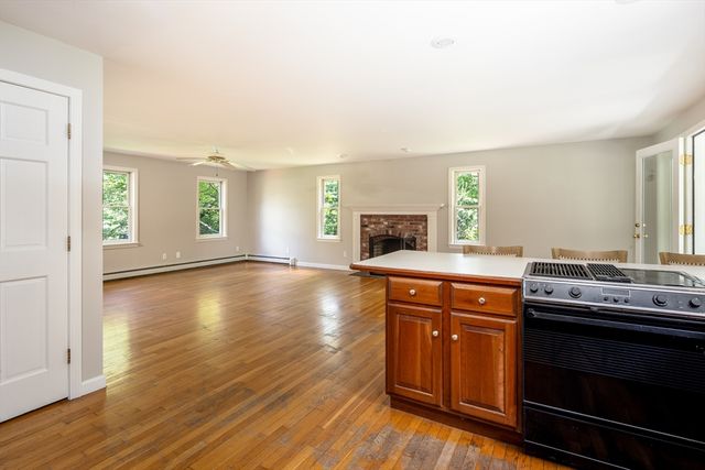 8 Riverbend Ln, Mattapoisett, MA 02739
