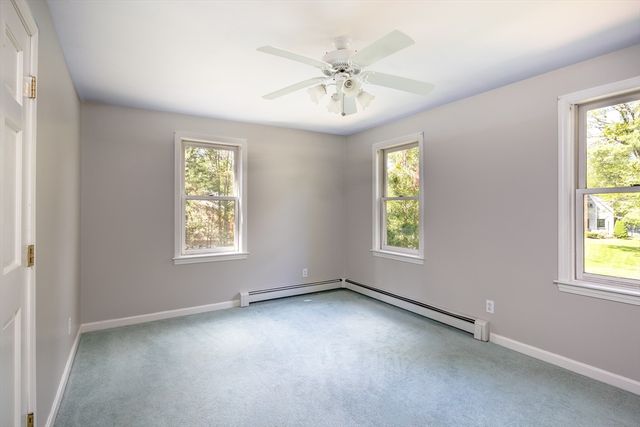 8 Riverbend Ln, Mattapoisett, MA 02739