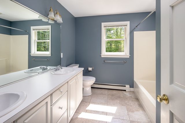 8 Riverbend Ln, Mattapoisett, MA 02739