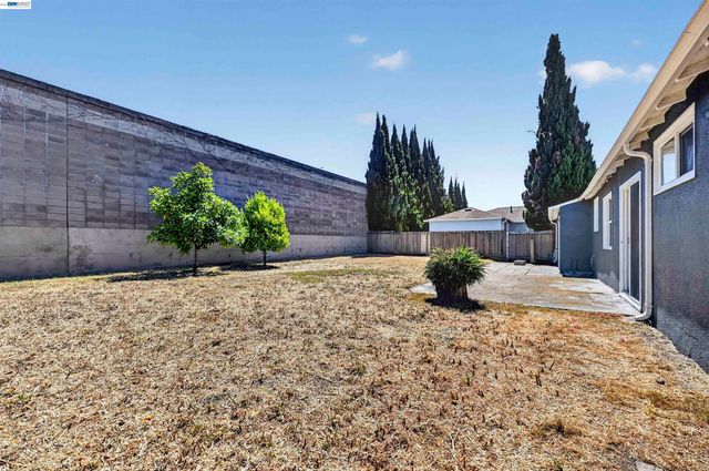 14326 Bradley St, San Leandro, CA 94579