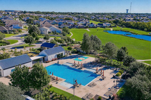 137 Broken Oak DR, Liberty Hill, TX 78642