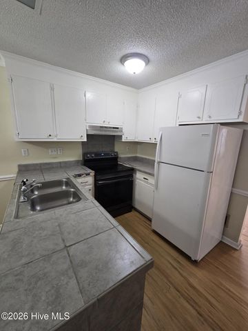 1105 Grovemont Drive C7, Greenville, NC 27834