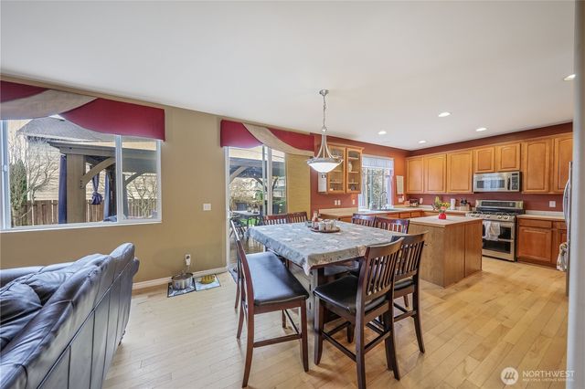 24524 SE 278th Street, Maple Valley, WA 98038