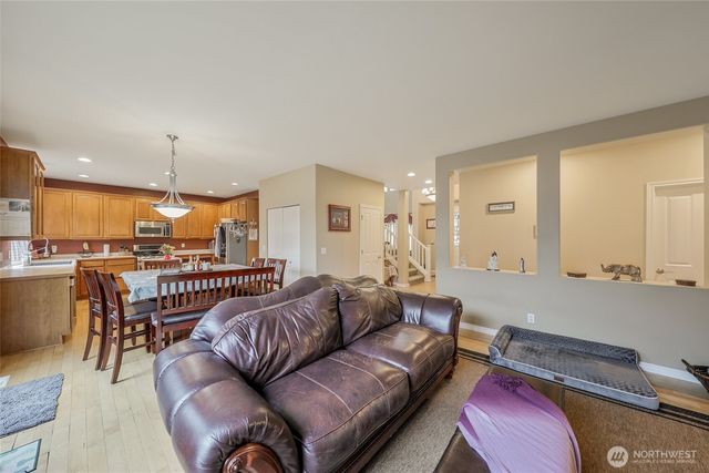 24524 SE 278th Street, Maple Valley, WA 98038