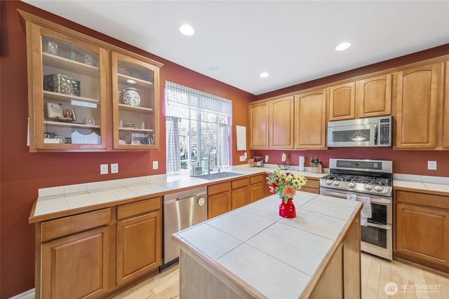 24524 SE 278th Street, Maple Valley, WA 98038