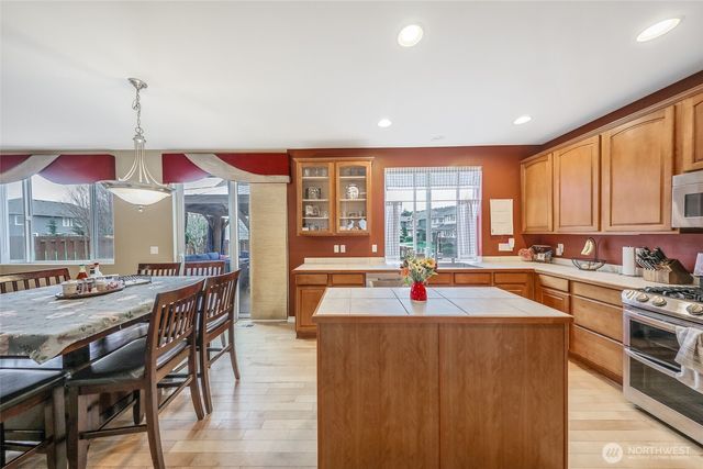 24524 SE 278th Street, Maple Valley, WA 98038