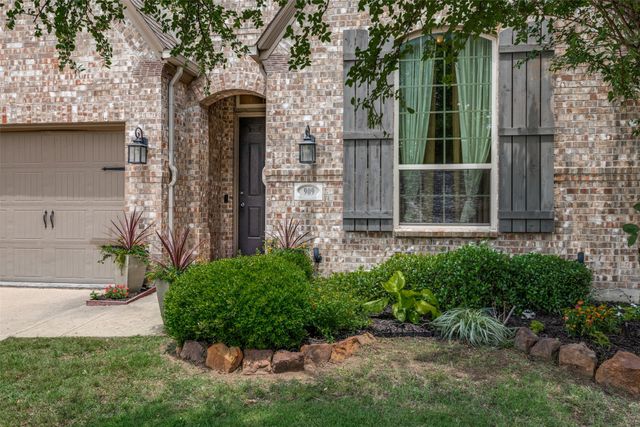 909 Hubbard Creek Trail, Mckinney, TX 75071