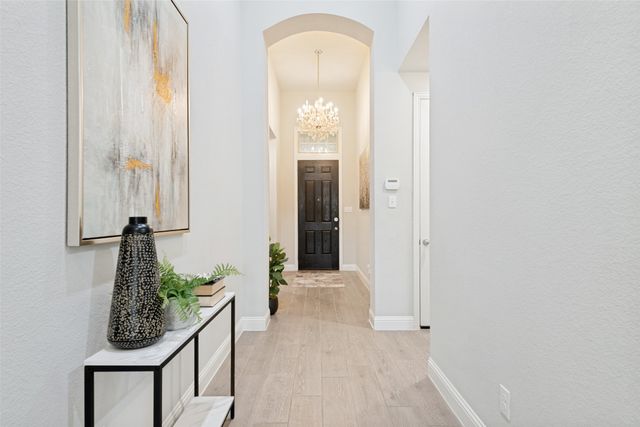 909 Hubbard Creek Trail, Mckinney, TX 75071