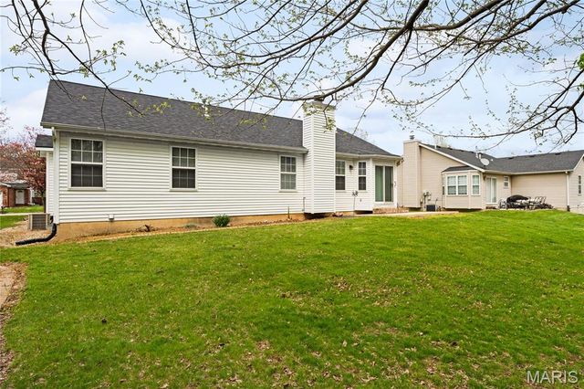 712 Slippery Rock Drive, Edwardsville, IL 62025