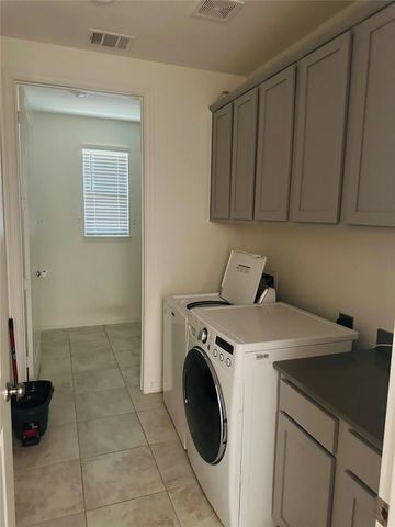 608 Sixpence LN, Georgetown, TX 78628