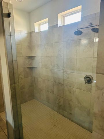 608 Sixpence LN, Georgetown, TX 78628