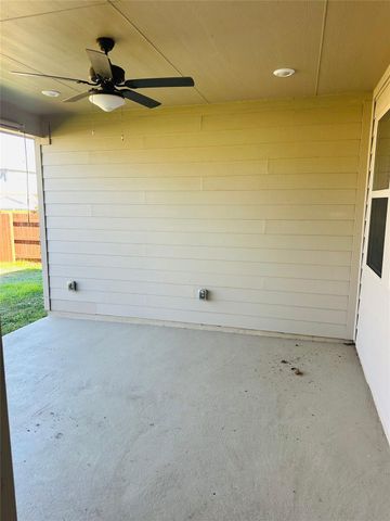 608 Sixpence LN, Georgetown, TX 78628