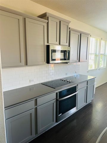 608 Sixpence LN, Georgetown, TX 78628