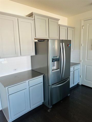 608 Sixpence LN, Georgetown, TX 78628