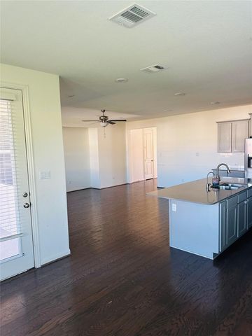 608 Sixpence LN, Georgetown, TX 78628