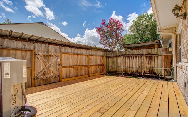 1334 Country Place Drive, Houston, TX 77079