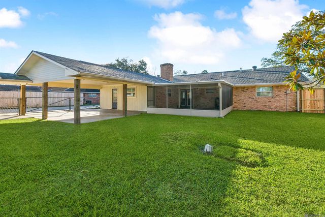 12265 Parkwood Dr, Baton Rouge, LA 70815