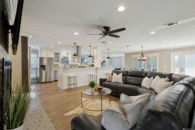 12265 Parkwood Dr, Baton Rouge, LA 70815