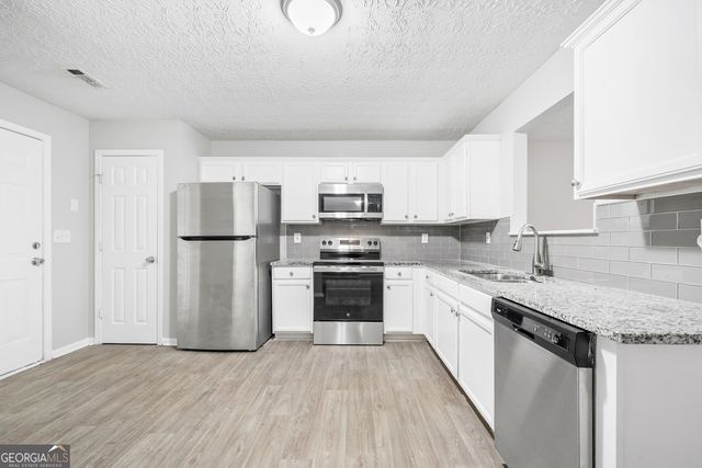 1585 Keystone Drive, Conley, GA 30288