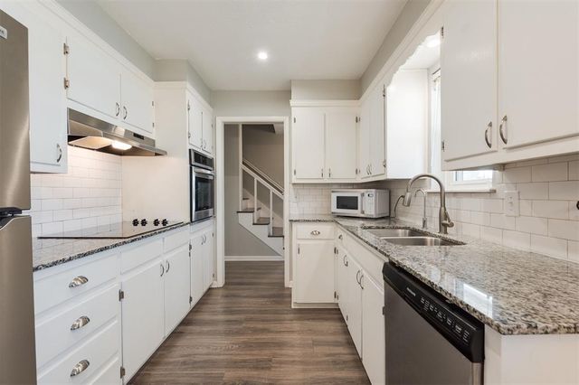 10820 N Victoria Place, Oklahoma City, OK 73120