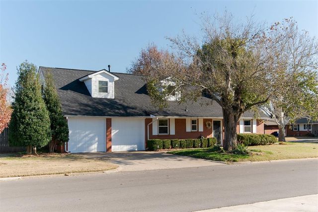 10820 N Victoria Place, Oklahoma City, OK 73120