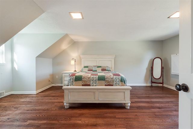 10820 N Victoria Place, Oklahoma City, OK 73120