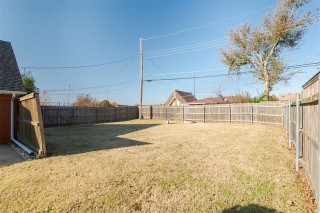 10820 N Victoria Place, Oklahoma City, OK 73120