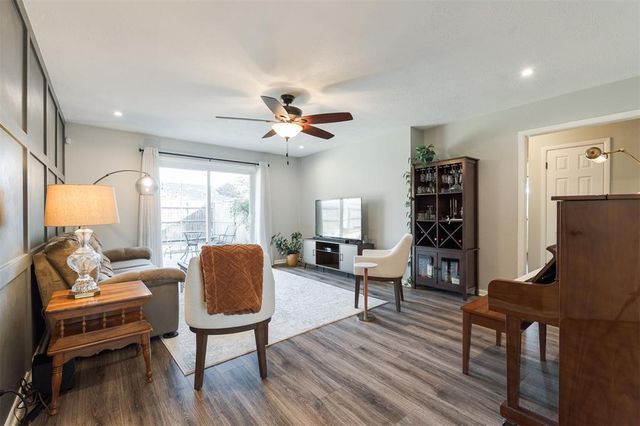 10820 N Victoria Place, Oklahoma City, OK 73120