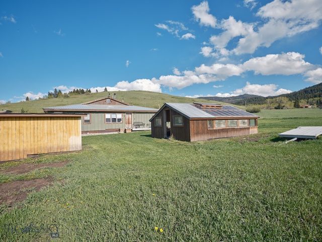 2178 Little Bear Road, Gallatin Gateway, MT 59730