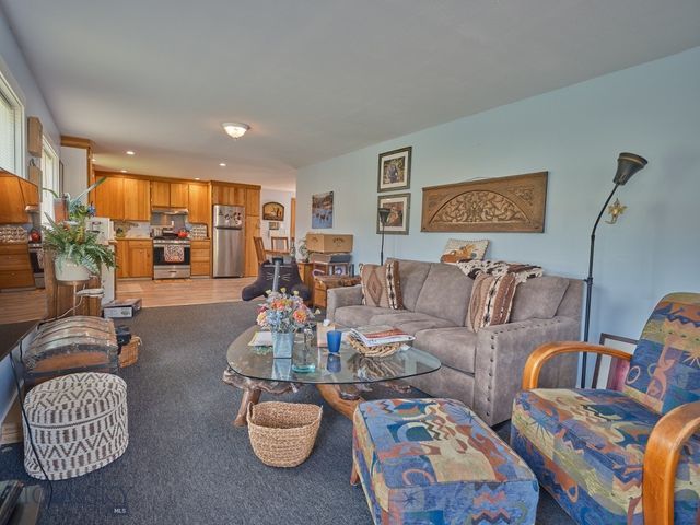 2178 Little Bear Road, Gallatin Gateway, MT 59730