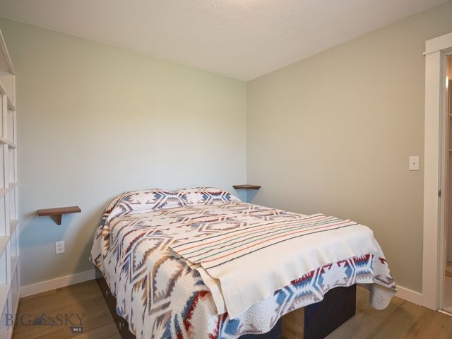 2178 Little Bear Road, Gallatin Gateway, MT 59730