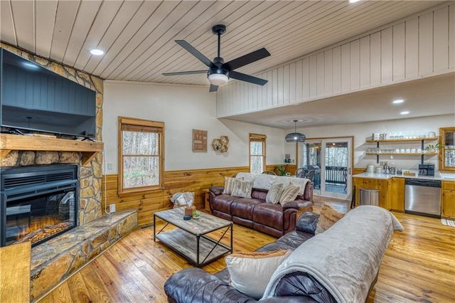 357 Mystic Lane, Blue Ridge, GA 30513