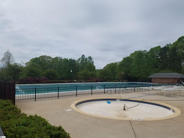 311 Sugarbush Court, Westminster, SC 29693