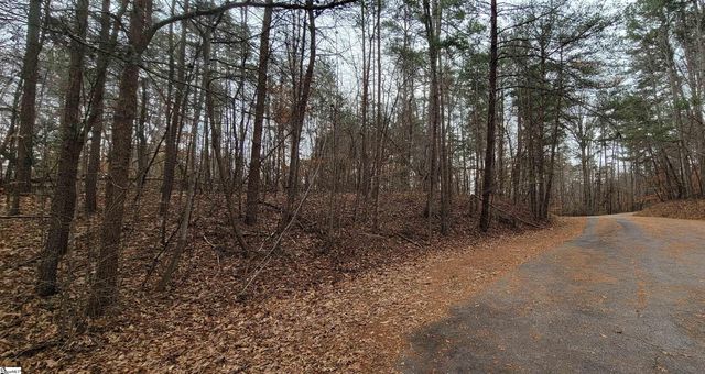 311 Sugarbush Court, Westminster, SC 29693