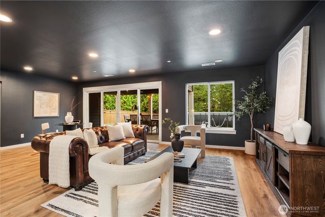 18001 133rd Street E, Bonney Lake, WA 98391