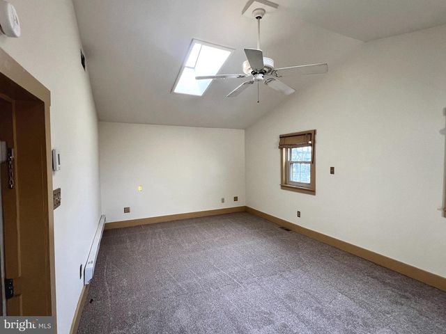 52 N MAIN ST, Shrewsbury, PA 17361