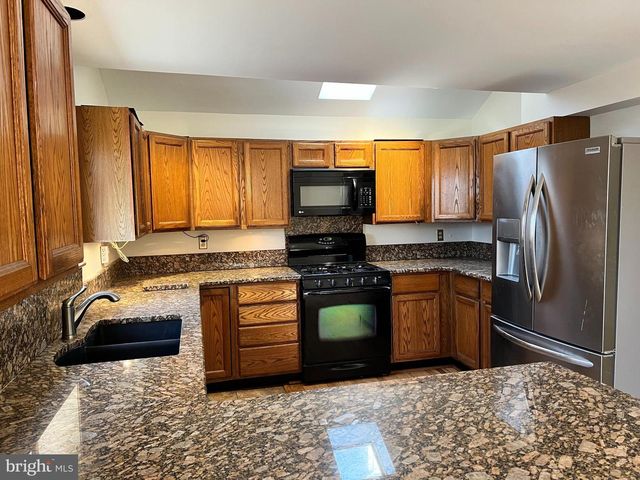 52 N MAIN ST, Shrewsbury, PA 17361