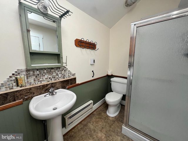 52 N MAIN ST, Shrewsbury, PA 17361