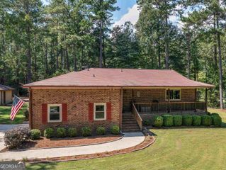 435 Rabbit Run, Mcdonough, GA 30252
