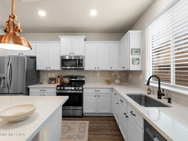 2265 Symphony Way, Reno, NV 89521