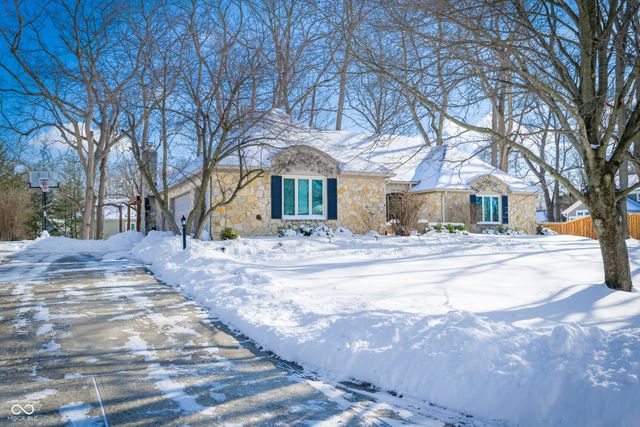 195 Governors Lane, Zionsville, IN 46077