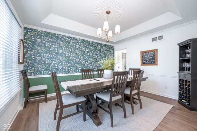 195 Governors Lane, Zionsville, IN 46077