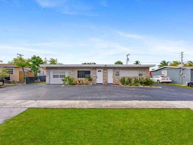 311 W Sample Road, Deerfield Beach, FL 33064