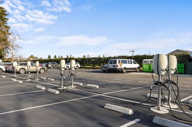 833 N Humboldt Street 201, San Mateo, CA 94401