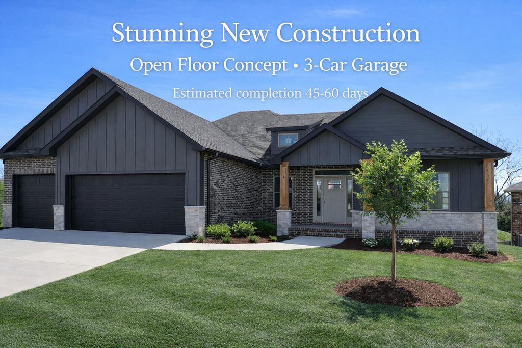 1632 W Silver Oak Drive, Springfield, MO 65810