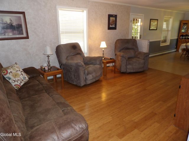 77 Canal Road, Halfmoon, NY 12065