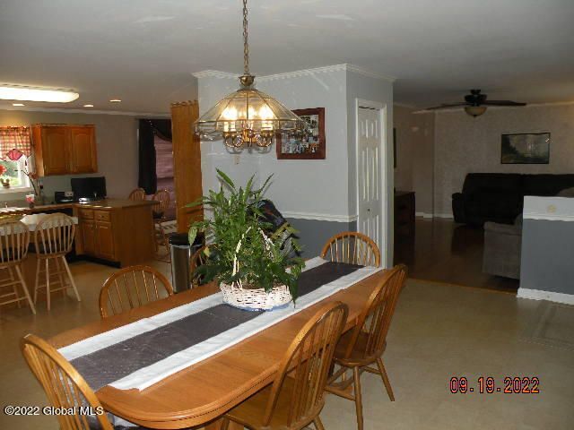 77 Canal Road, Halfmoon, NY 12065