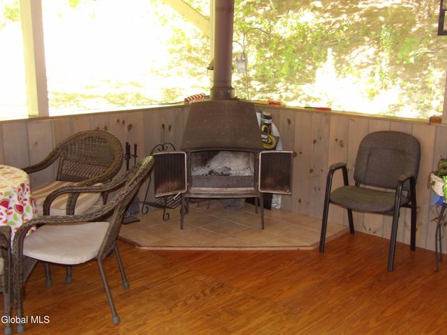 77 Canal Road, Halfmoon, NY 12065