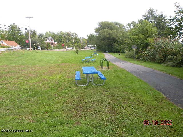 77 Canal Road, Halfmoon, NY 12065