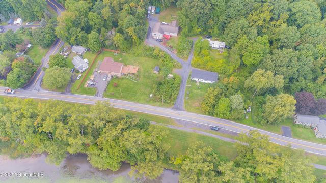 77 Canal Road, Halfmoon, NY 12065